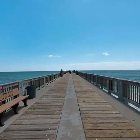 Large Balcony! Gulf Front Master Suite! Many Amenities On-Site!